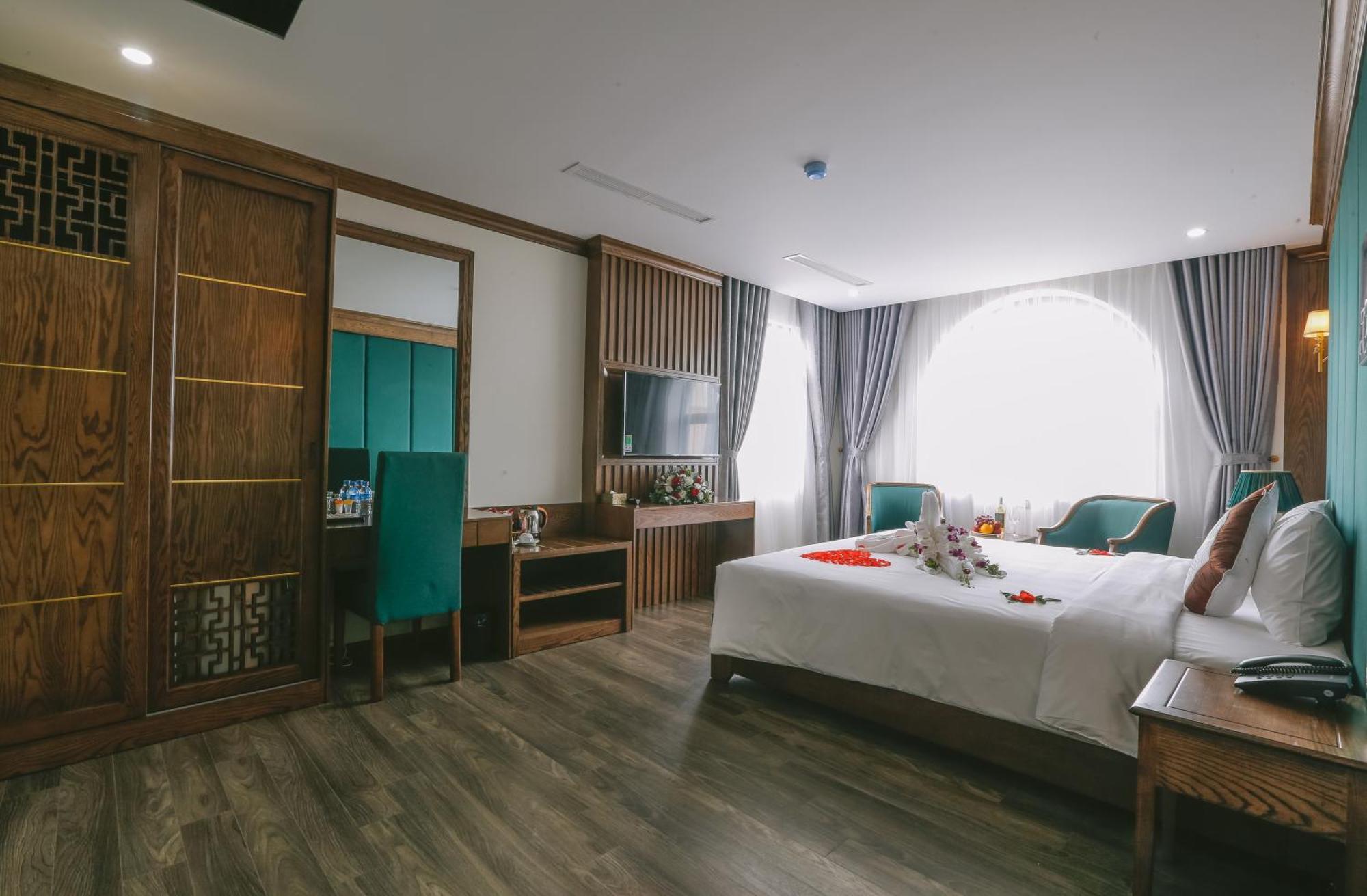 Prosperity Boutique Halong Hotel & Restaurent Hạ Long Ngoại thất bức ảnh